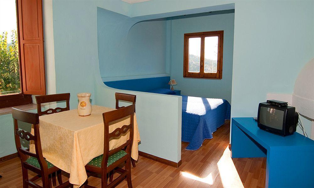 Freedom Holiday Residence マッサ・ルブレンセ 部屋 写真