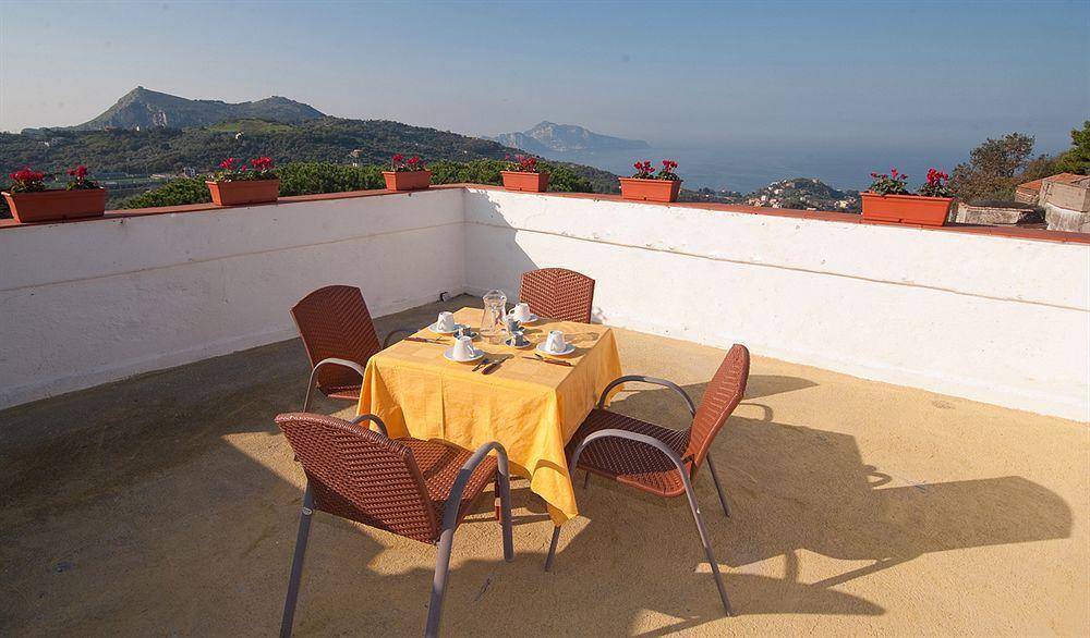Freedom Holiday Residence マッサ・ルブレンセ レストラン 写真